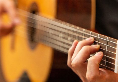 Guitar lessons Zoom